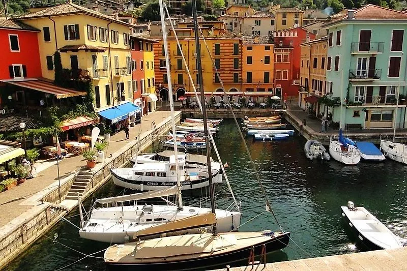 Appartamento Anna Brenzone sul Garda Ferienhaus