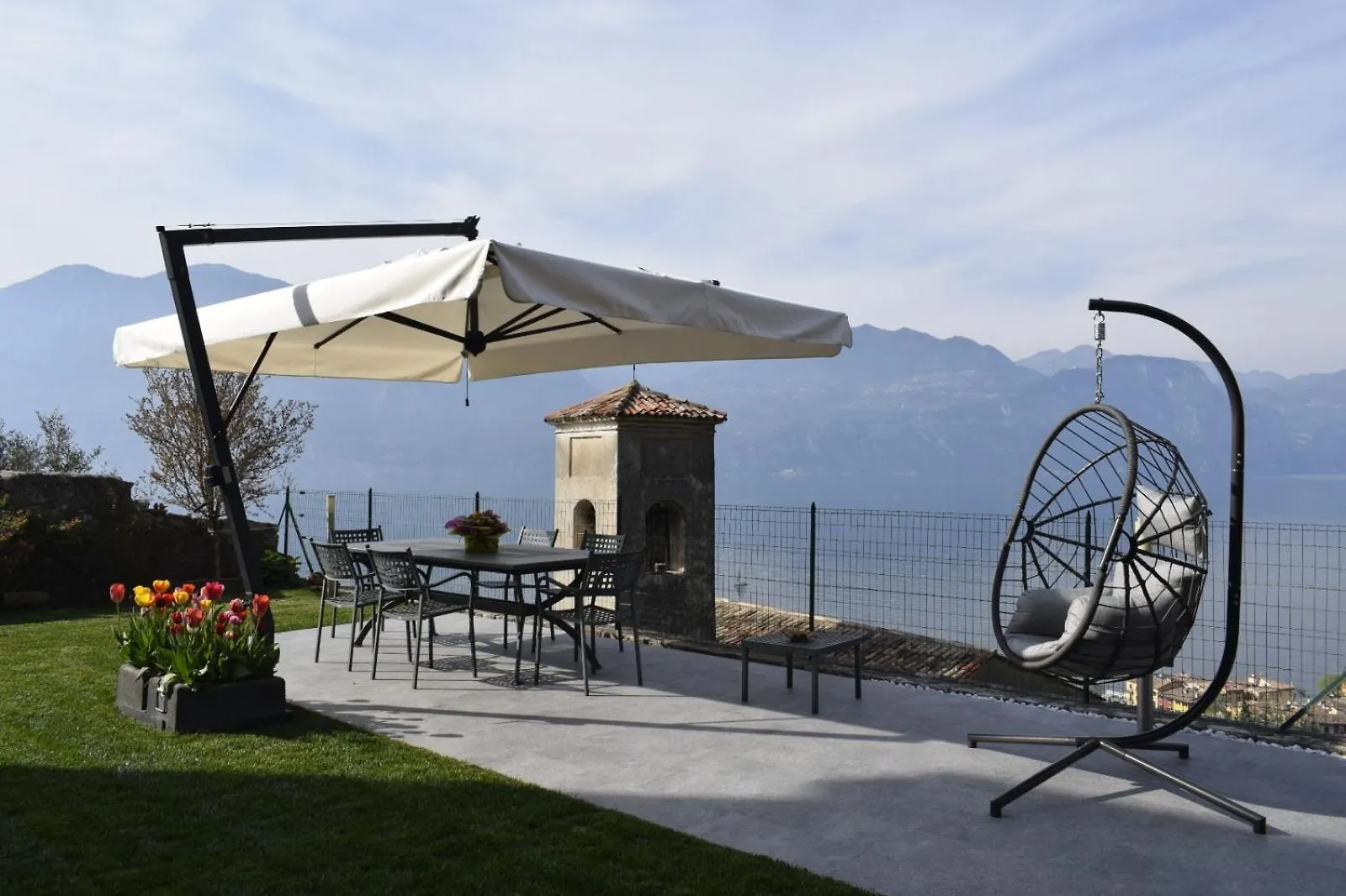 Holiday home Appartamento Anna Brenzone sul Garda Italy